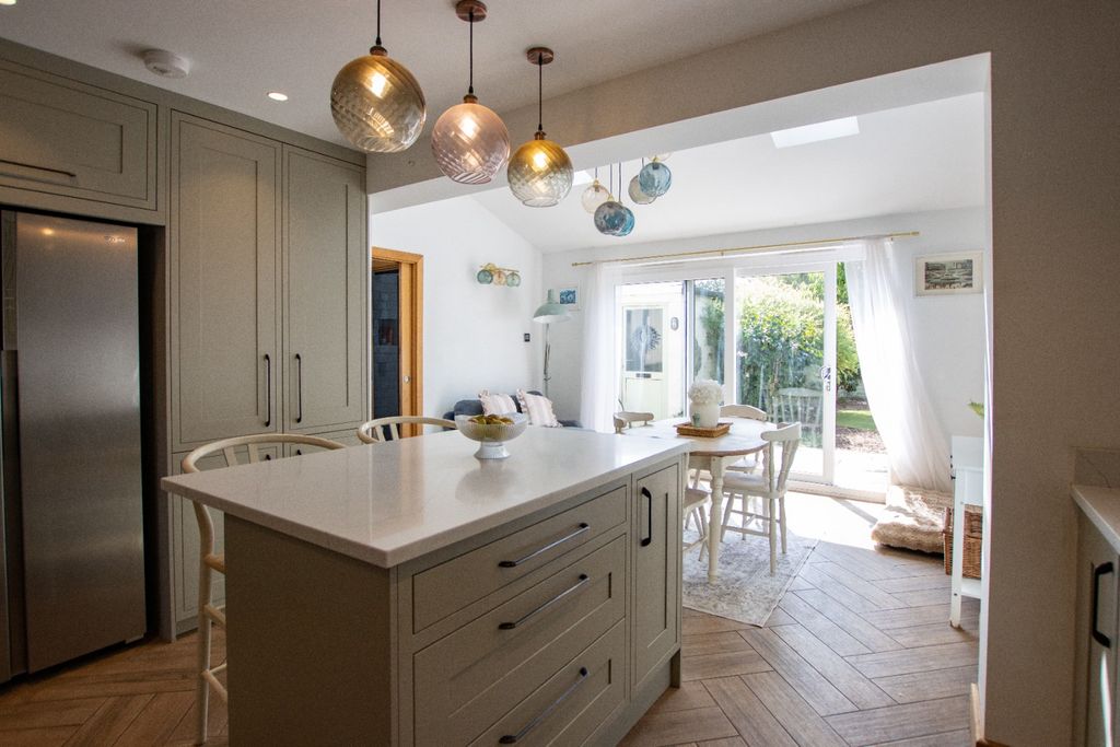 Property photo 3 of 28 5070555