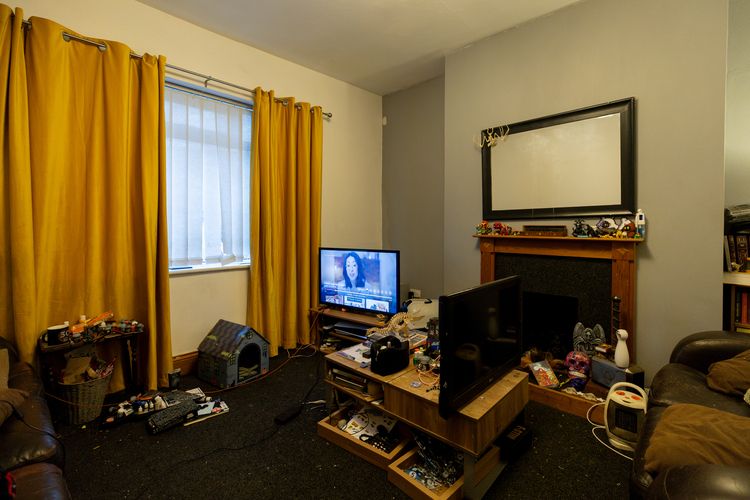 Property photo 2 of 19
