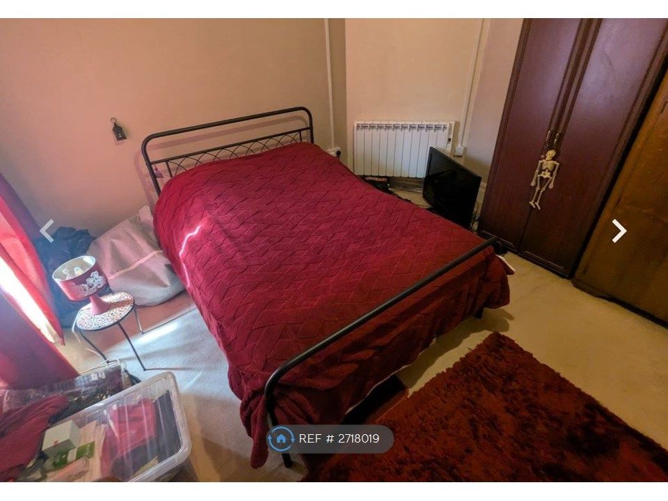 Property photo 2 of 5 Bedroom