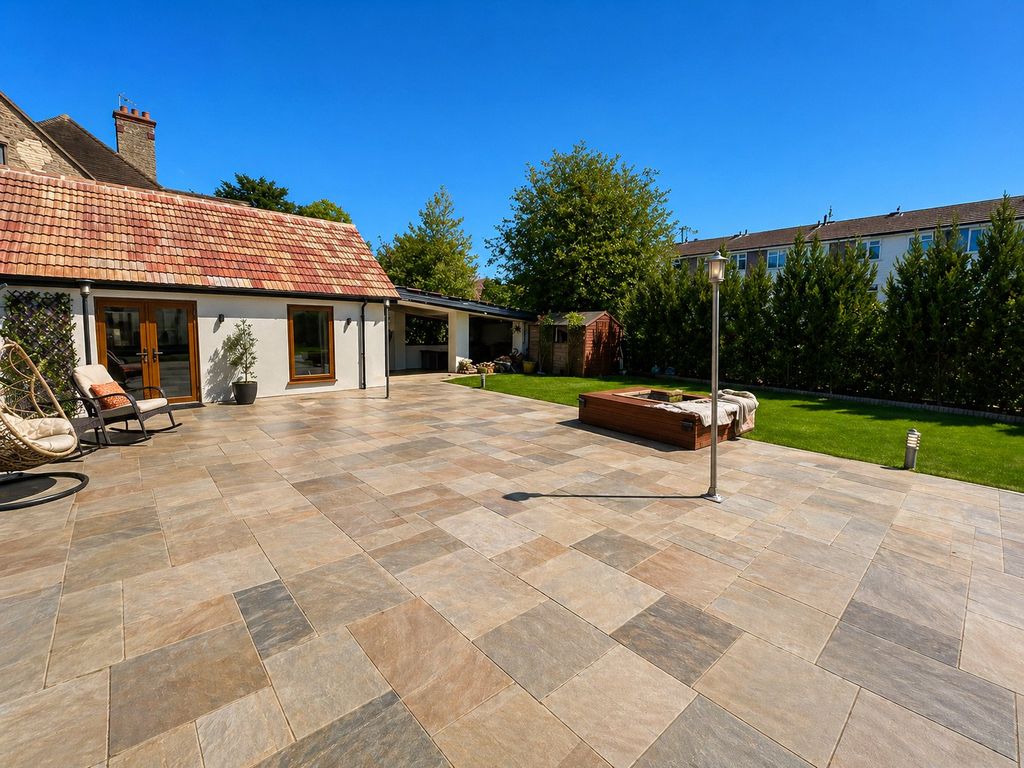 Additional image 15 of 5 bed semi-detached house for saleThornbury Road, Isleworth, Greater London TW7