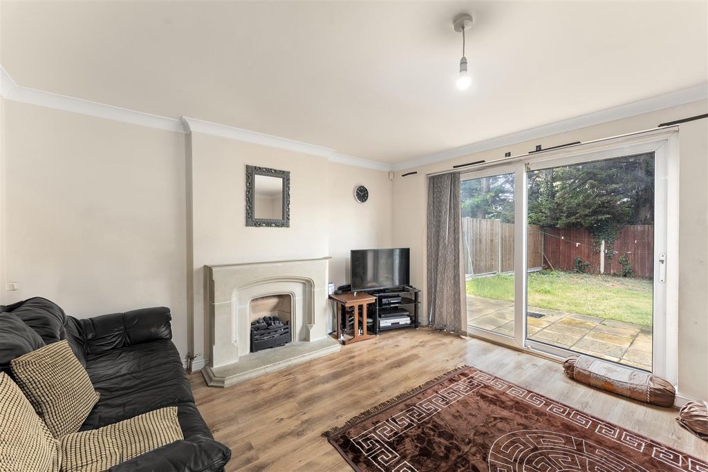 Property photo 2 of 14