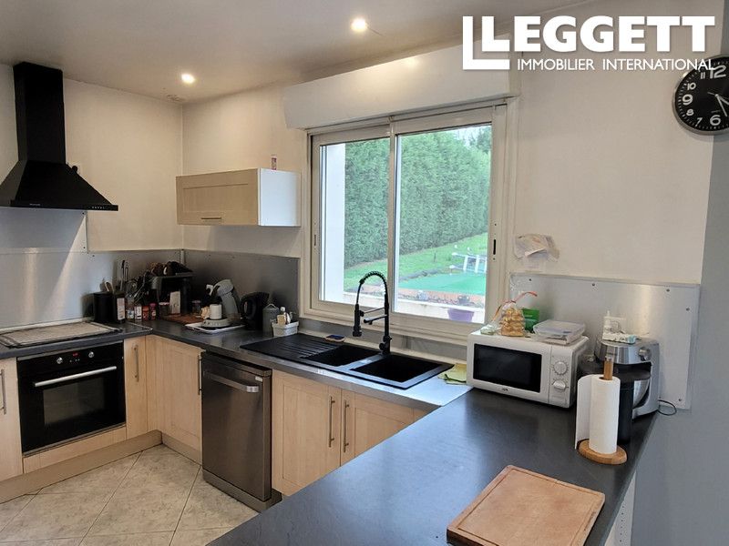 Property photo 2 of 10