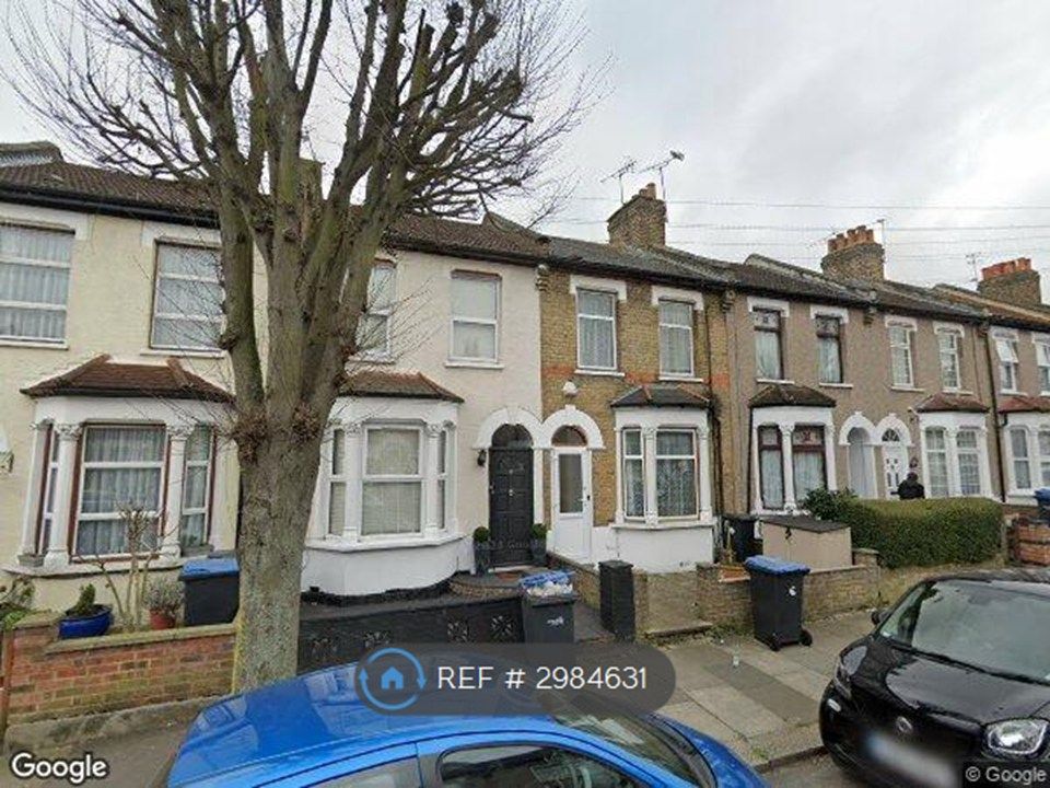 Property photo 1 of 2