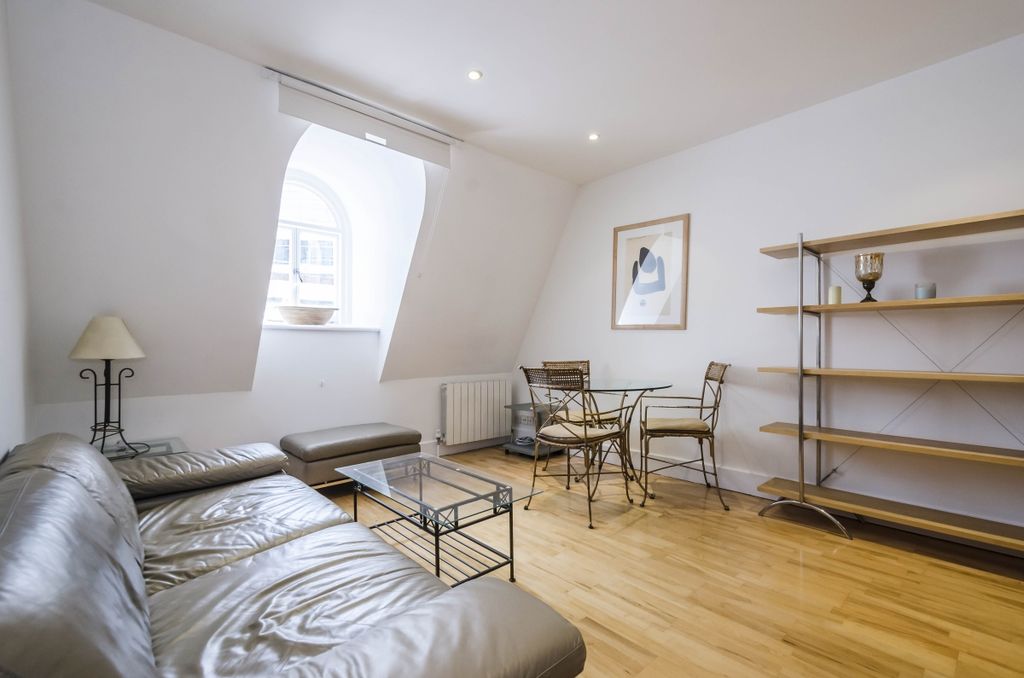 Property photo 2 of 9