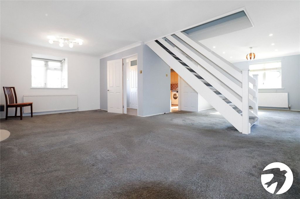 Property photo 2 of 17 Picture No. 06