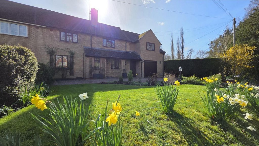 Property photo 1 of 32