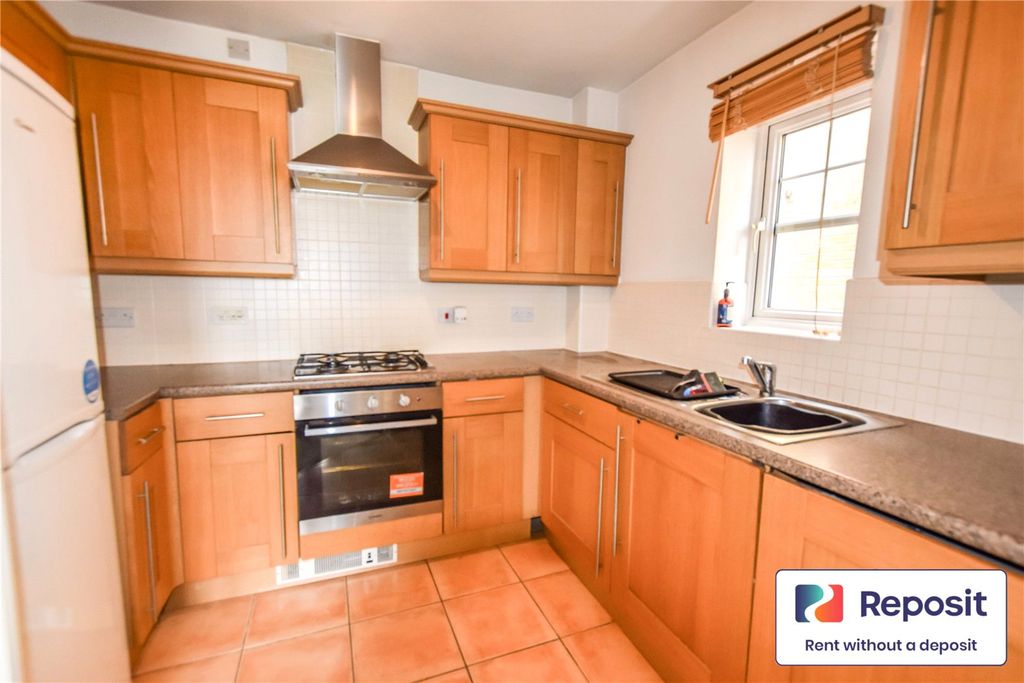 Property photo 3 of 8 Picture No. 21