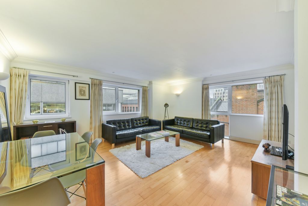 Property photo 2 of 12