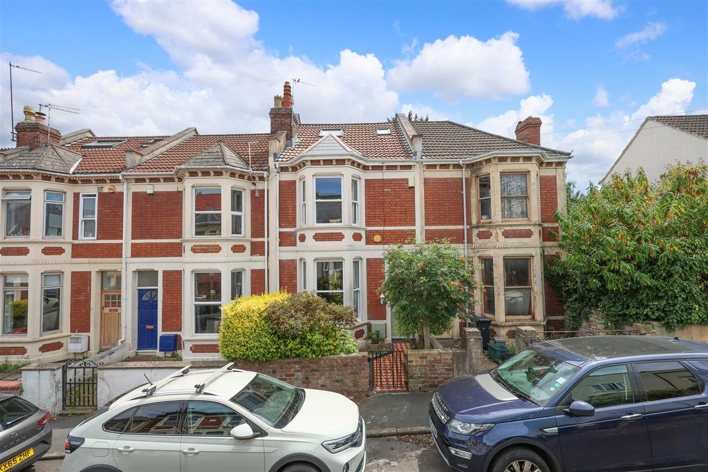 Property photo 1 of 15