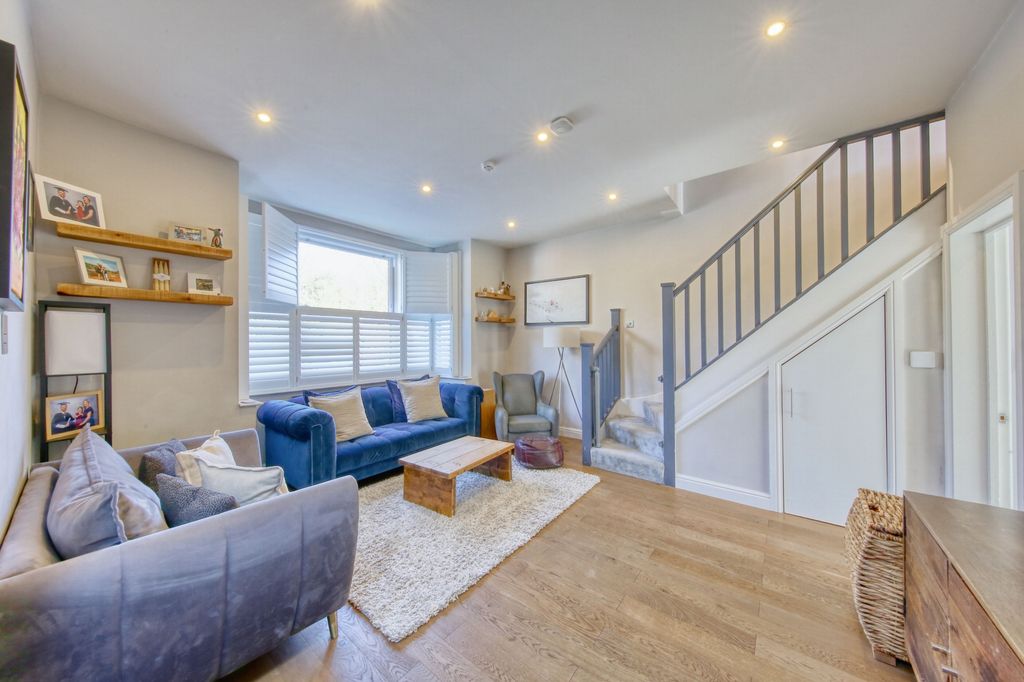 Property photo 3 of 23 Photo 2