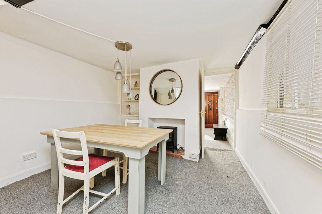 Property photo 3 of 13 Pbox-Img.Jpg