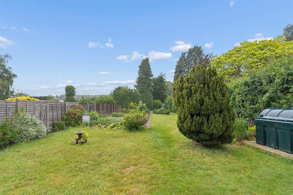 Property photo 2 of 14 2 Bradfield Villas-Hr19.Jpg
