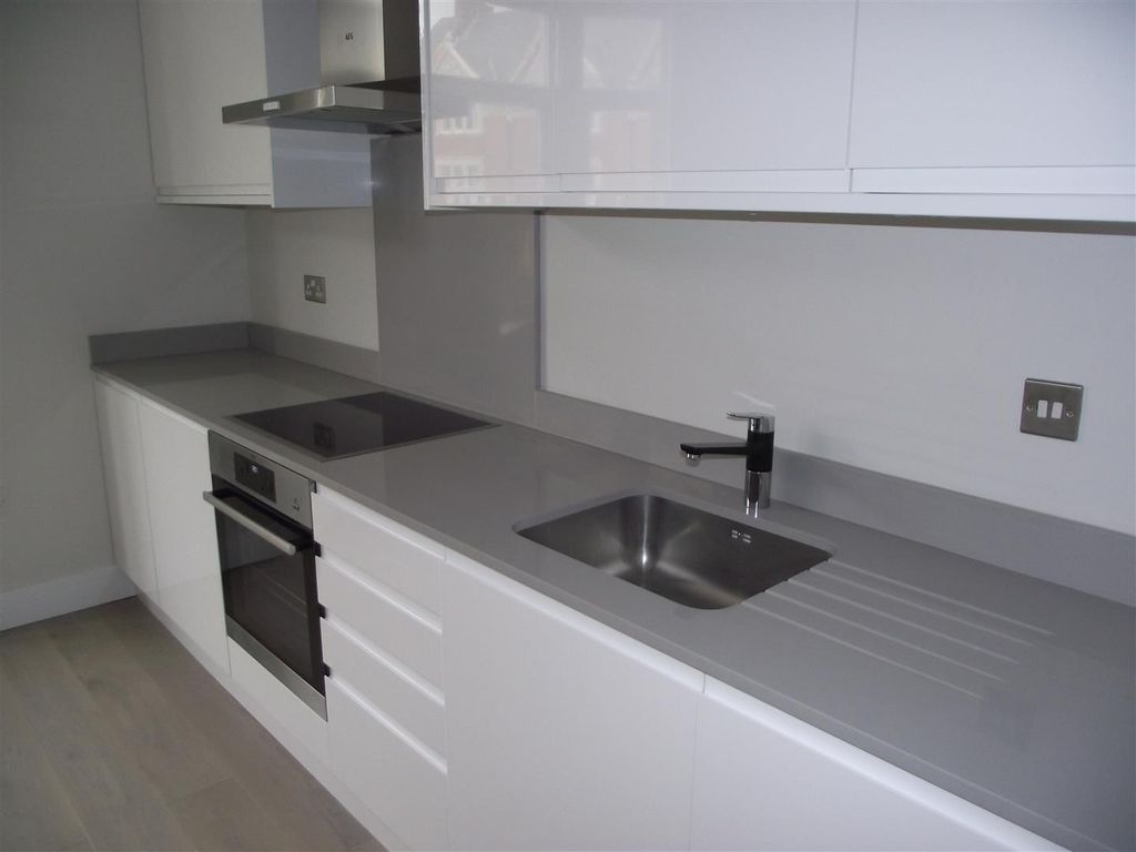 Property photo 2 of 8 Third Image