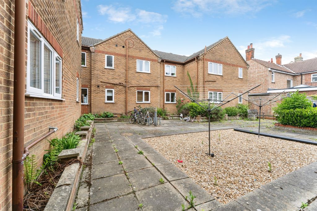 Property photo 2 of 15