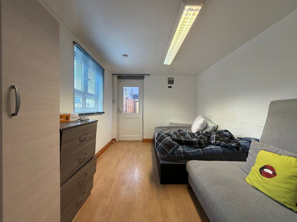 Property photo 1 of 5 Picture No. 02