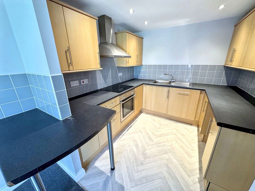 Property photo 2 of 9