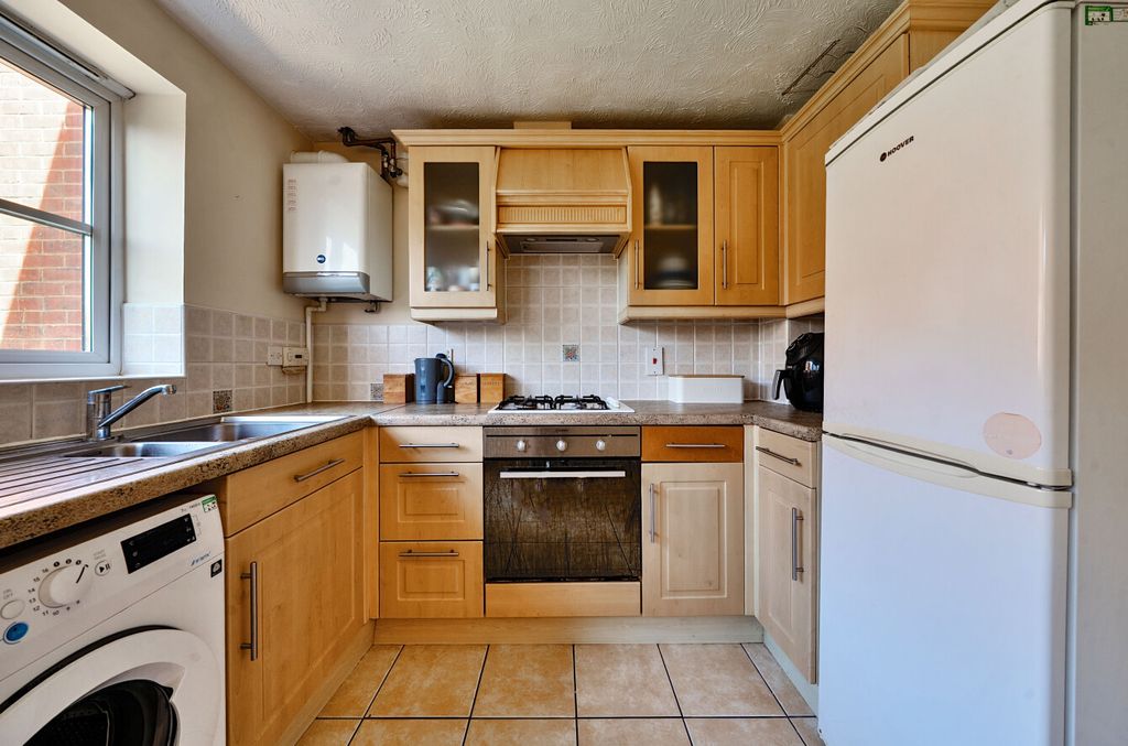 Property photo 3 of 12 1312783-10-68529F...