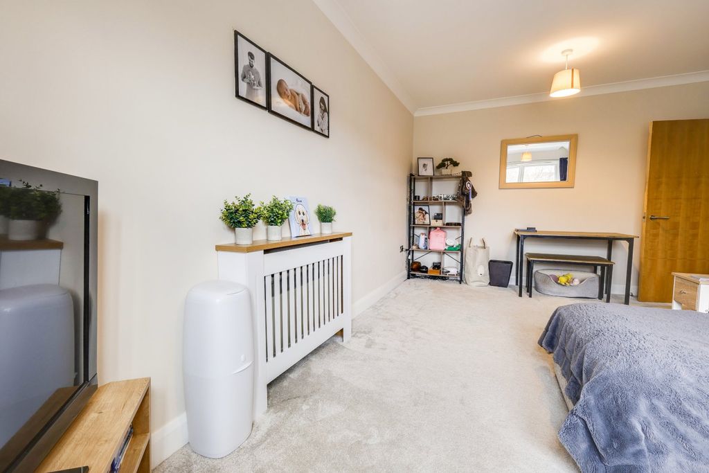 Additional image 4 of 2 bed flat for saleFarsley Beck Mews, Stanningley, Pudsey, Leeds LS13