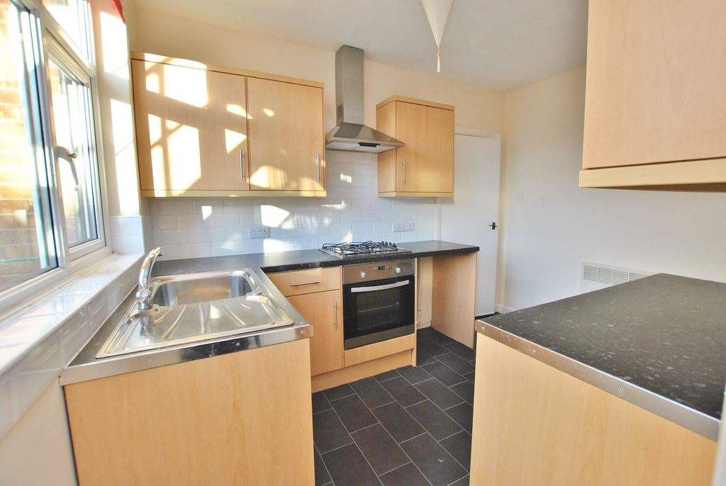 Property photo 3 of 10 Photo 03