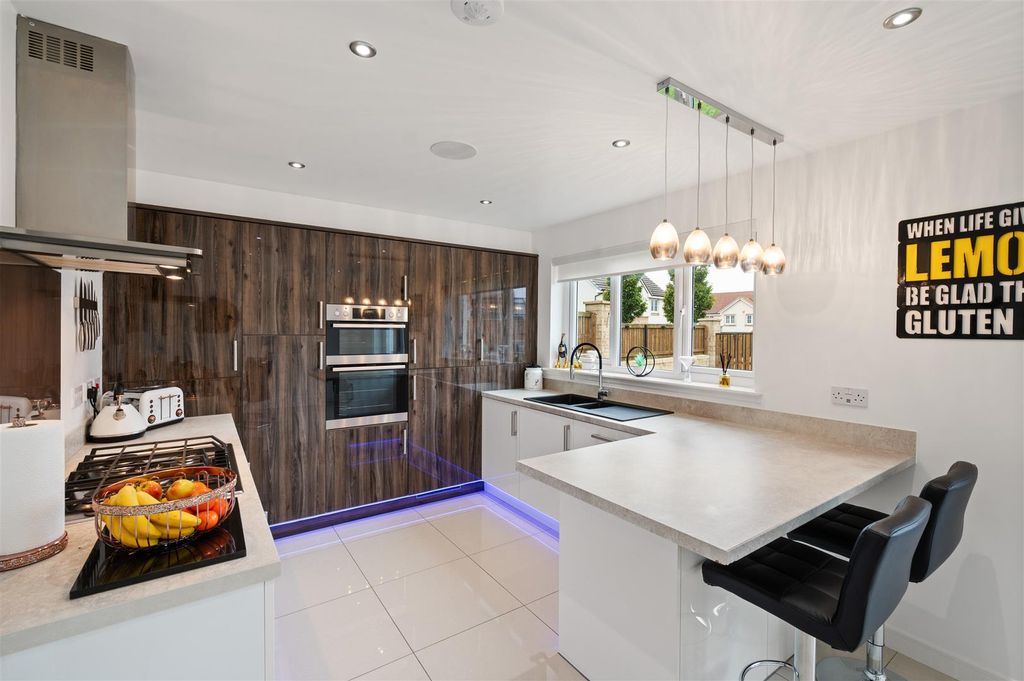 Property photo 2 of 51 7.Jpg