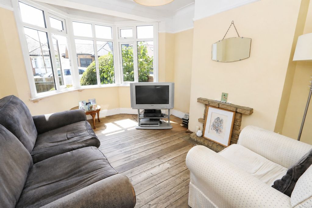Property photo 2 of 10 5276362