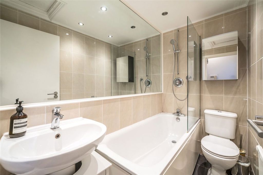 Property photo 2 of 5