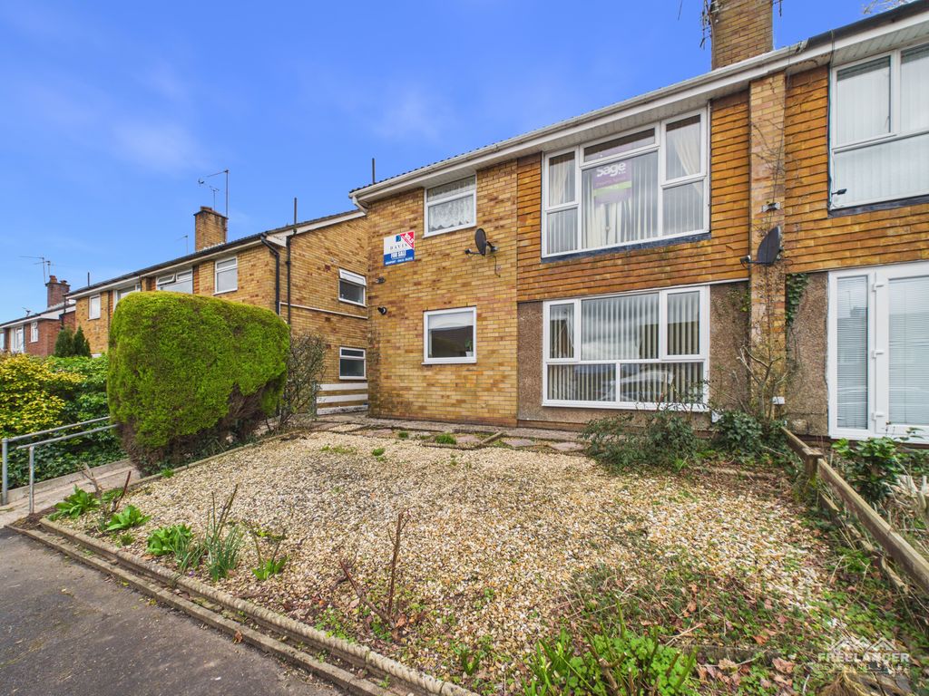 Property photo 1 of 10 Front