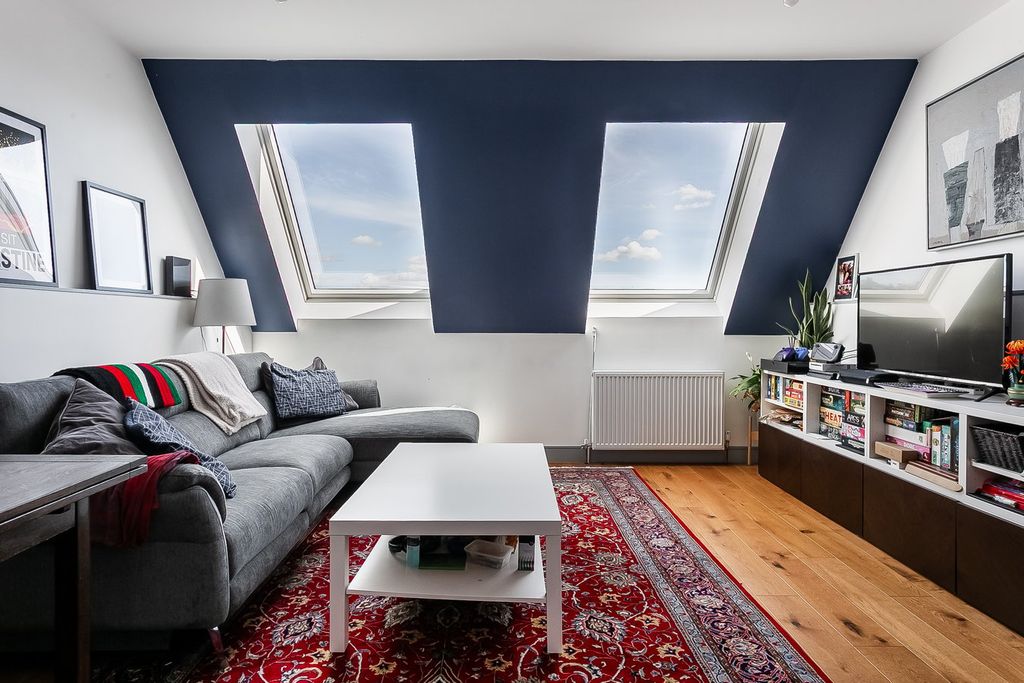 Property photo 3 of 23