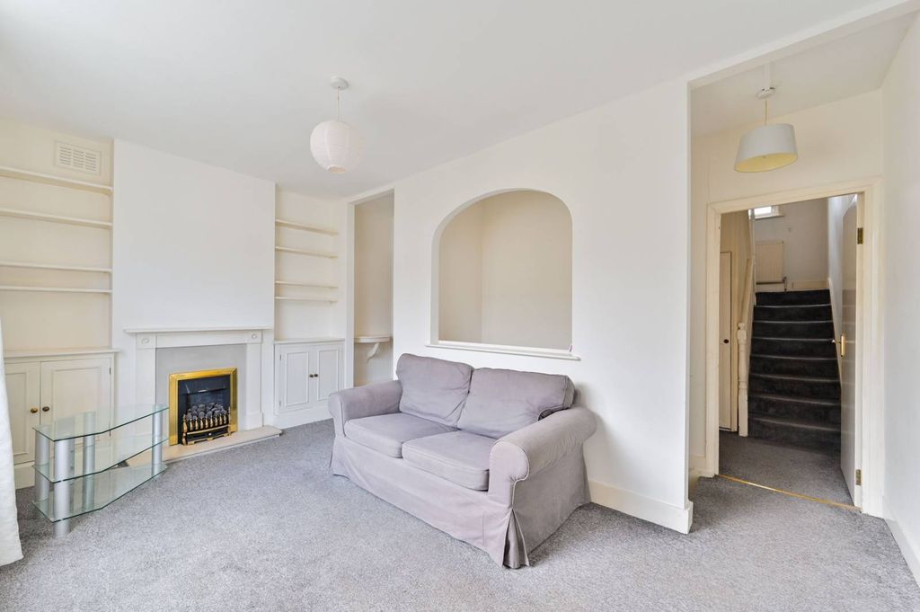 Property photo 3 of 14