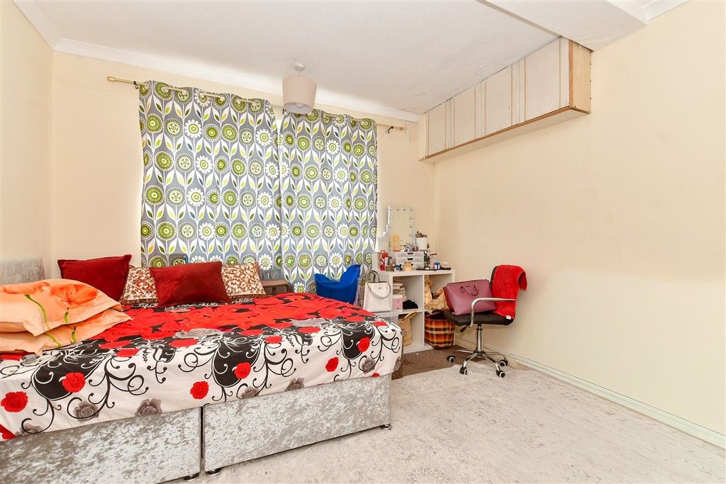 Property photo 2 of 4 Bedroom 1