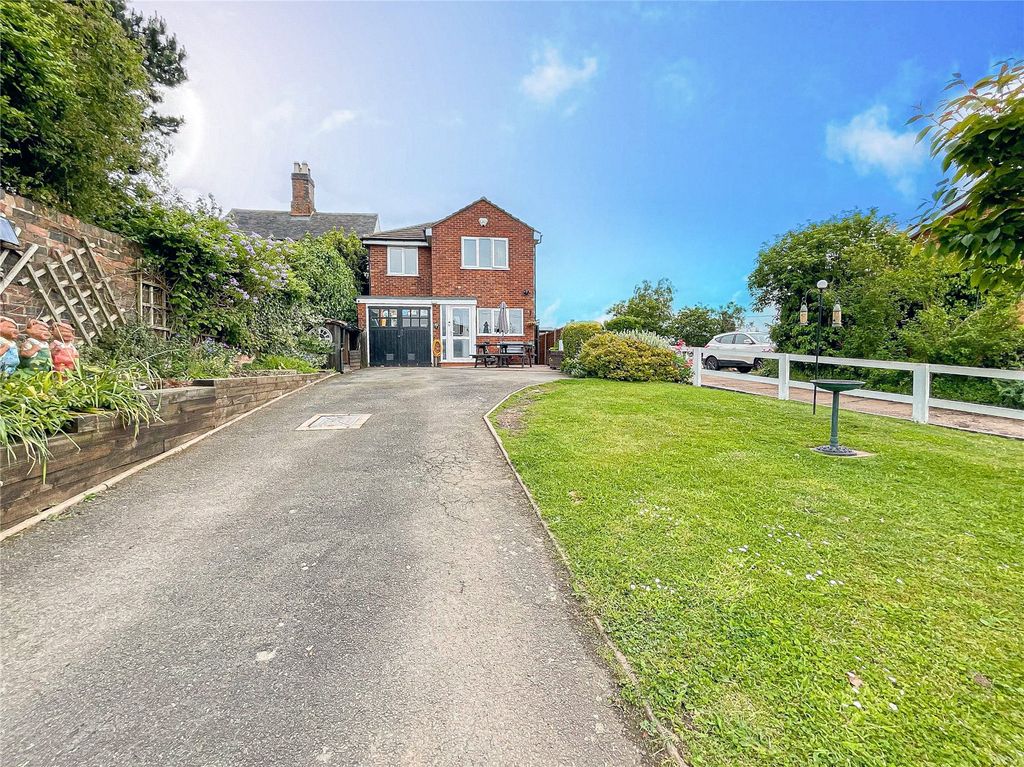Property photo 1 of 33 Picture No. 34