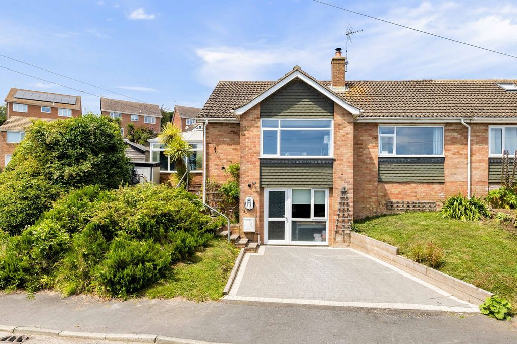 Property photo 1 of 24