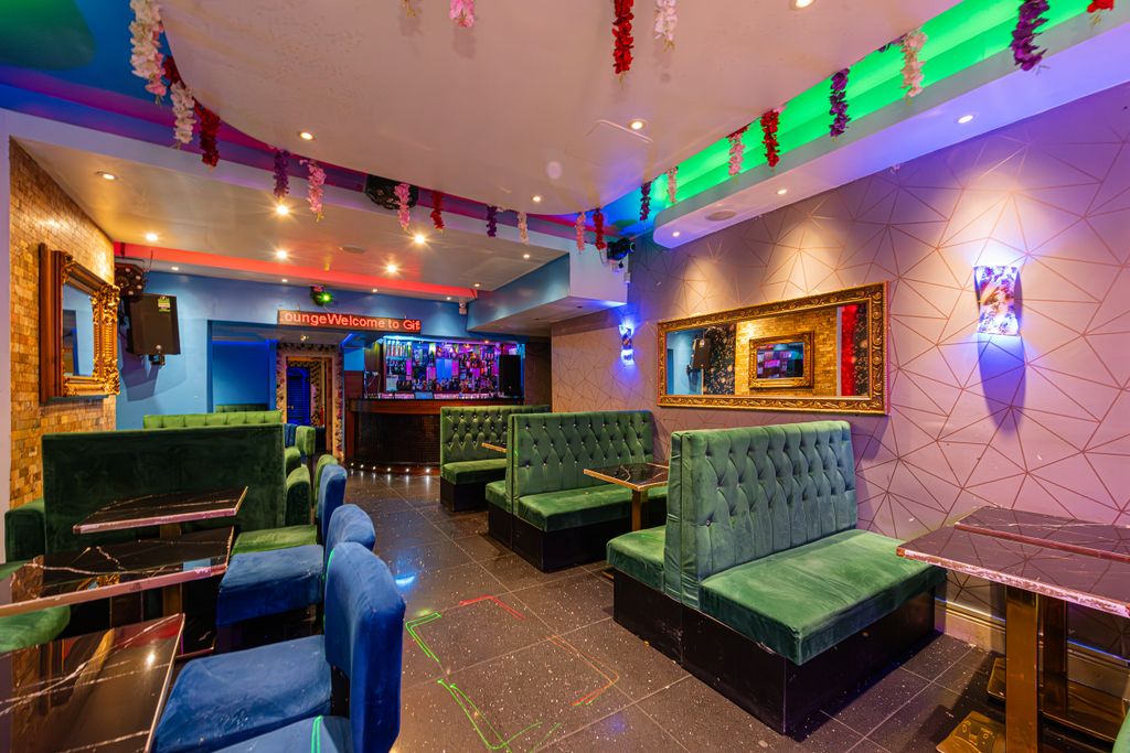 Property photo 2 of 15 Seven Sisters Road 513-003