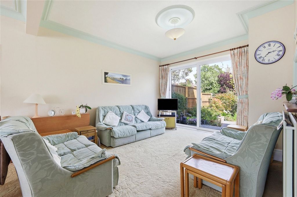 Property photo 2 of 25 Picture No. 15
