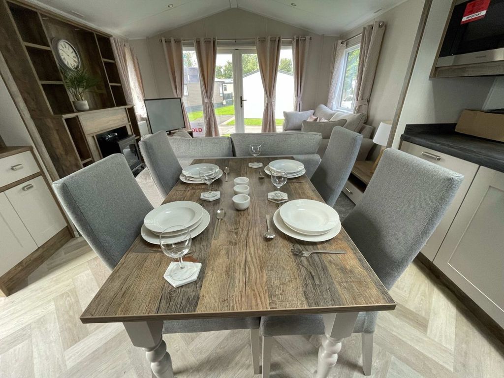 Property photo 2 of 7 2