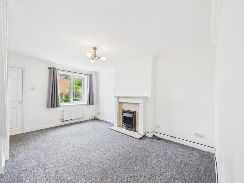 Property photo 3 of 13 Living Room