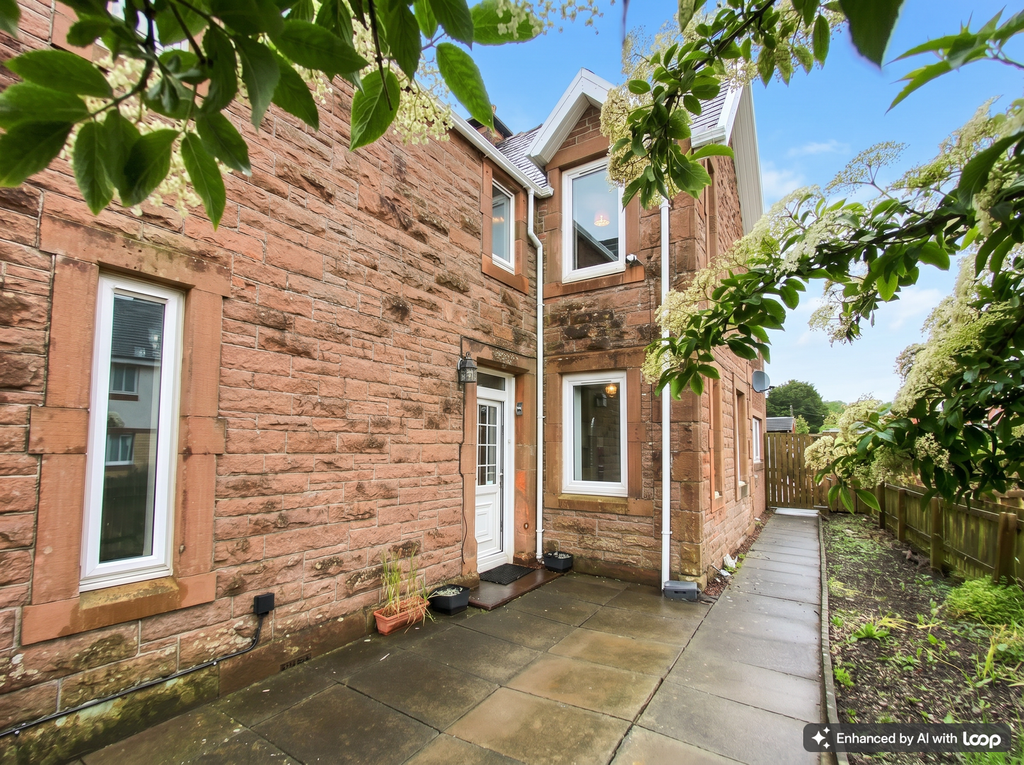 Property photo 2 of 30