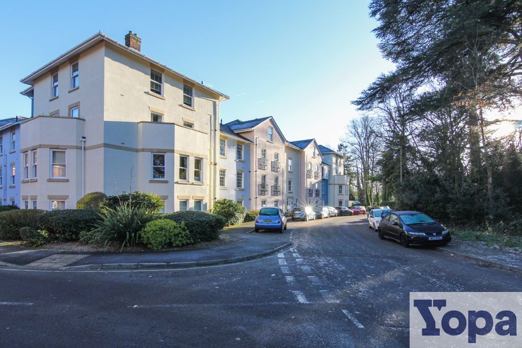 Property photo 1 of 17 Img_9653