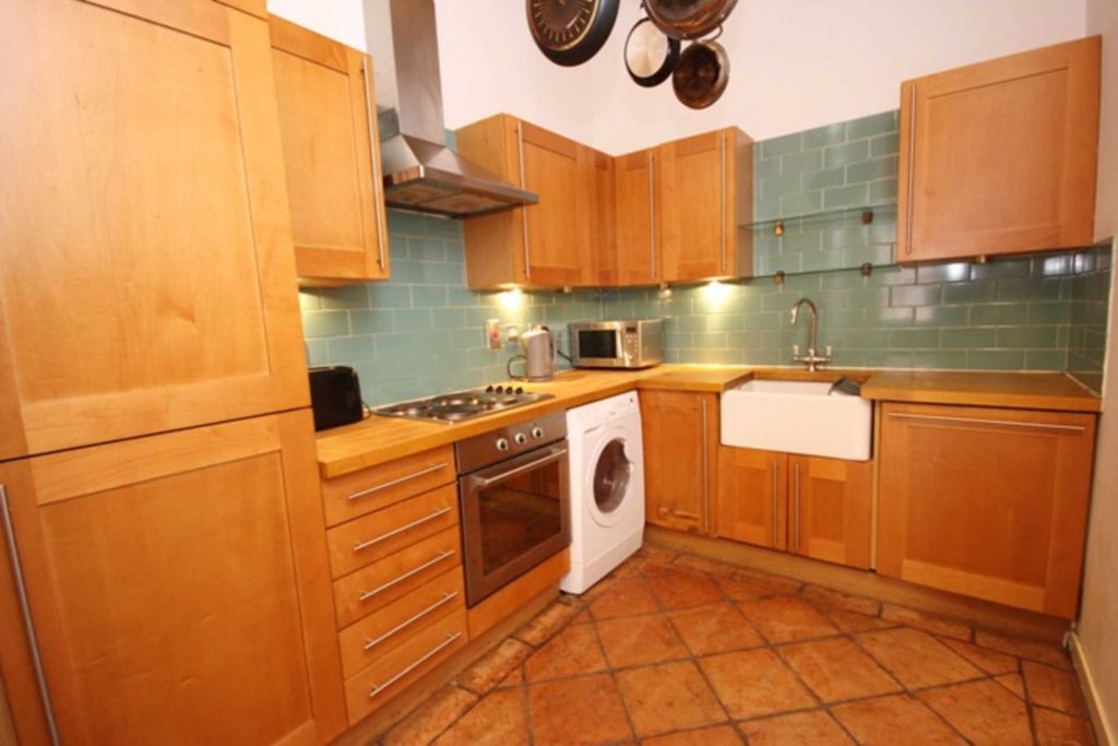 Property photo 3 of 7