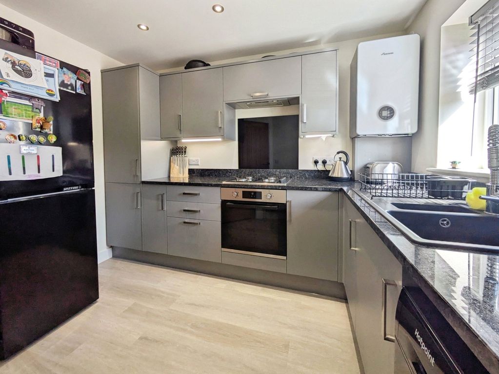 Property photo 2 of 12 Picture No. 53