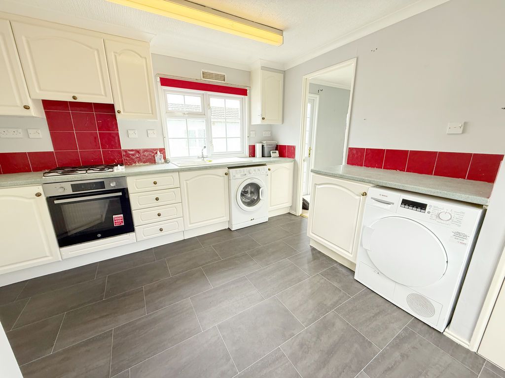 Property photo 3 of 6 Kitchen/Diner