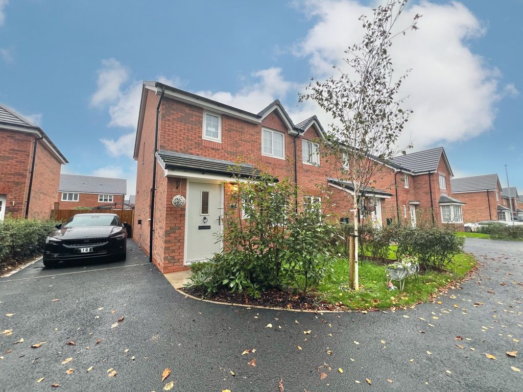 Property photo 1 of 20