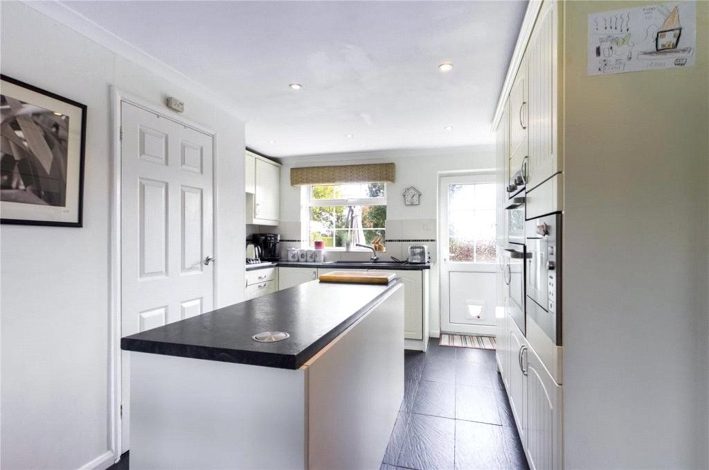 Property photo 3 of 11 Picture No. 24