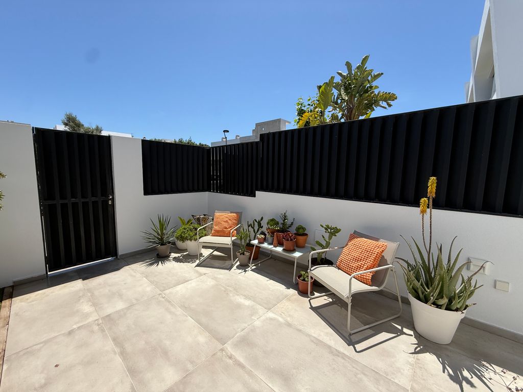 Property photo 3 of 47