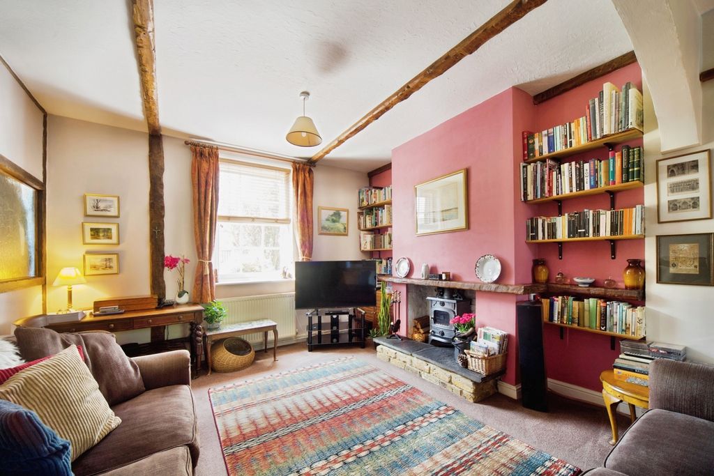 Property photo 2 of 16 Photo
