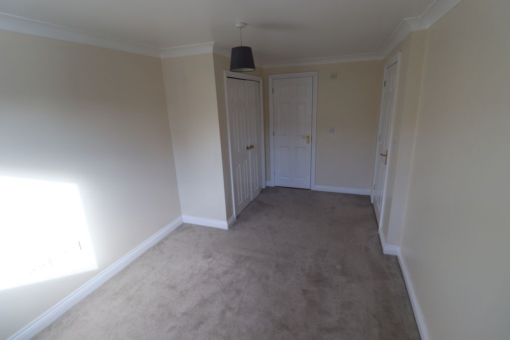 Property photo 3 of 10 Master Bedroom 2