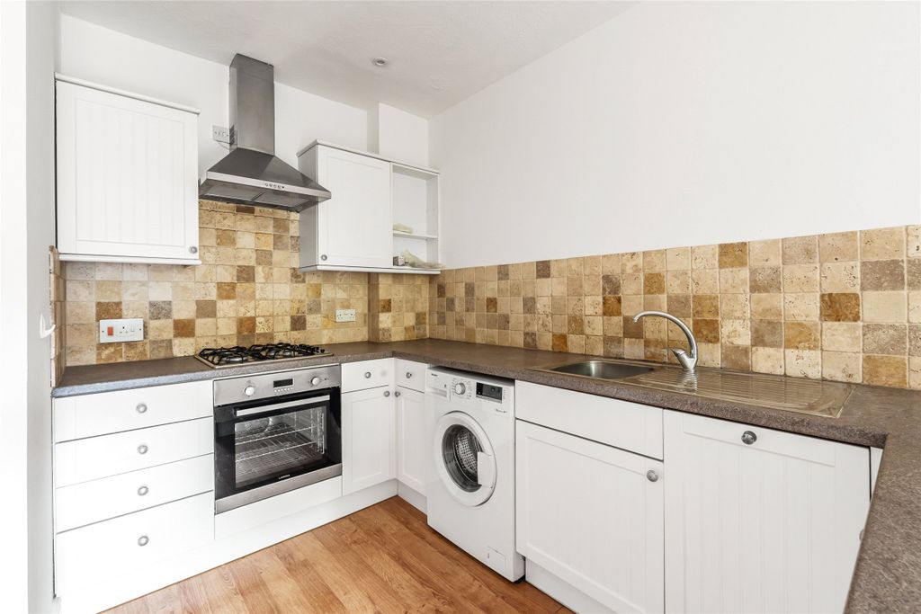 Property photo 2 of 9 Picture No. 05