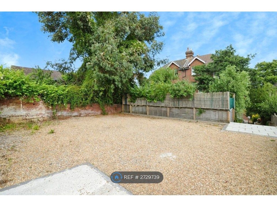 Property photo 3 of 13 Off-Road Parking