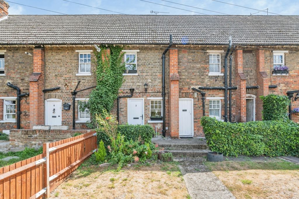Property photo 1 of 16 Picture