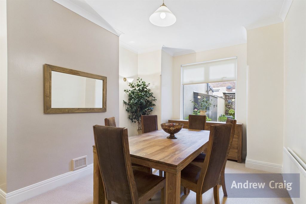 Property photo 3 of 25 Dining Room